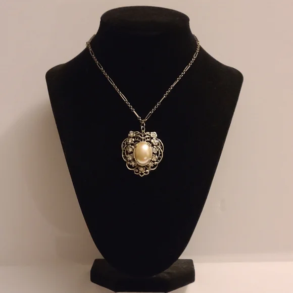 Rachel Bonnie J. Pendant 28" chain - Picture 3 of 7